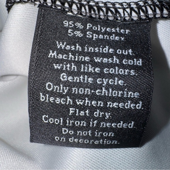 Rock & Republic Women’s SZ Medium Black Long Sleeve Jersey with Jewelry Design - Picture 6 of 7